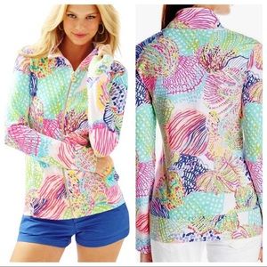 Lilly Pulitzer multi roar of the seas popover. S